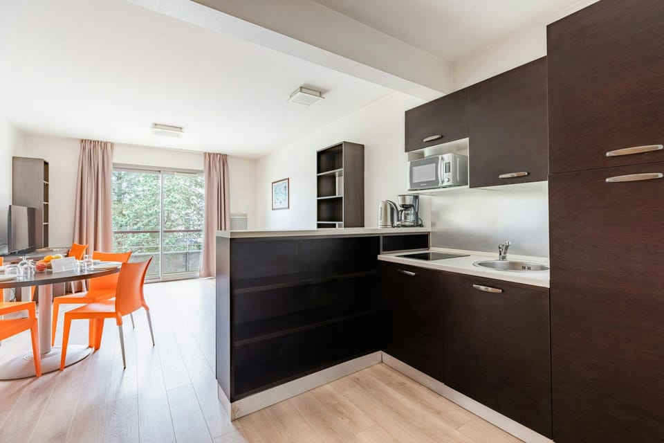Amenity (Guest room)