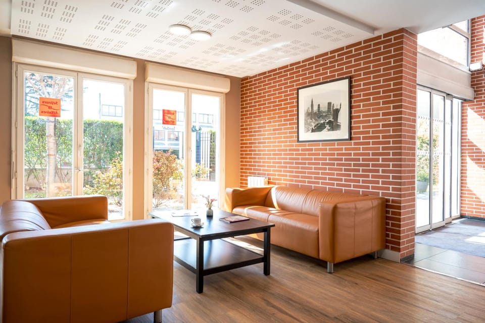 Sejours and Affaires Creteil Le Magistere Hotel Apartment hotel in Créteil