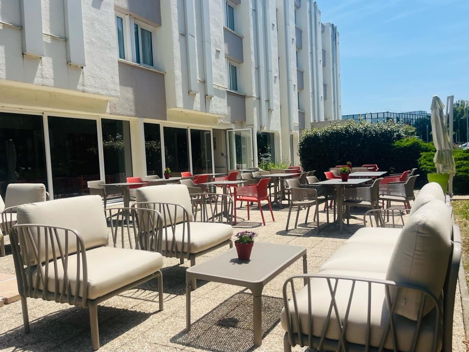Brit Hotel Bordeaux Aeroport - Le Soretel Hotel in Mérignac