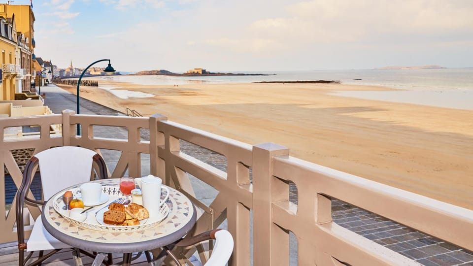 Hotel Le Beaufort Hotel in St-Malo