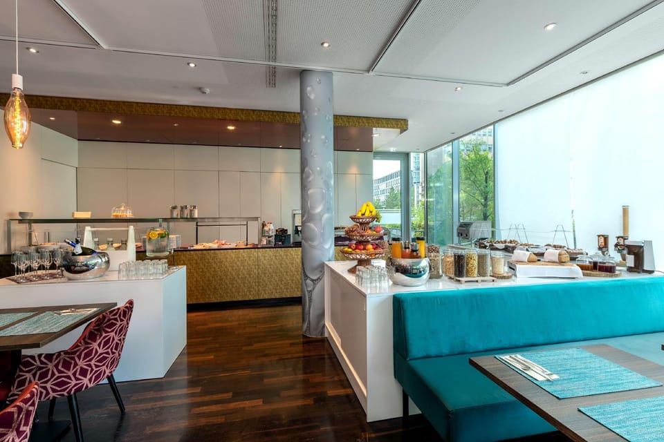 DoubleTree by Hilton Frankfurt Niederrad Hotel in Frankfurt