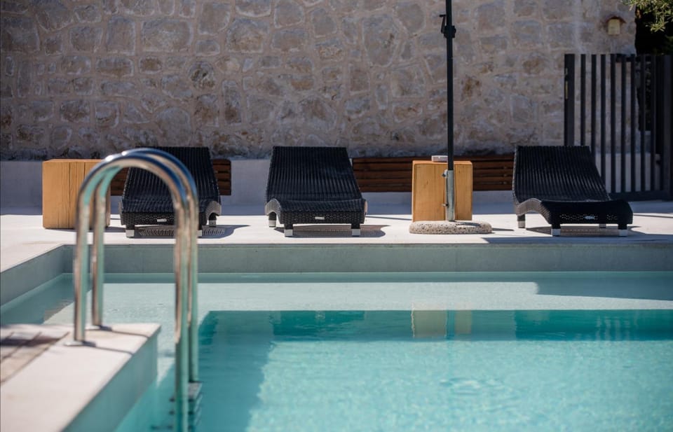 Luxury Suites Bellevue Hotel in Lopar