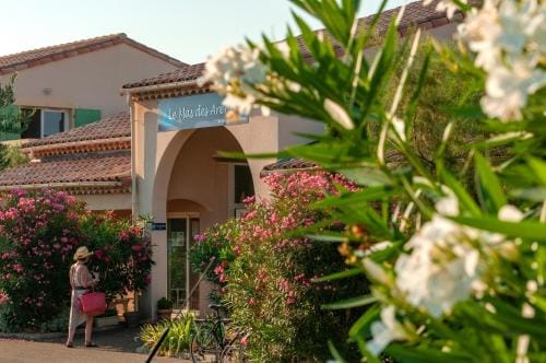 Residence Goelia Le Mas des Arenes Hotel in Arles