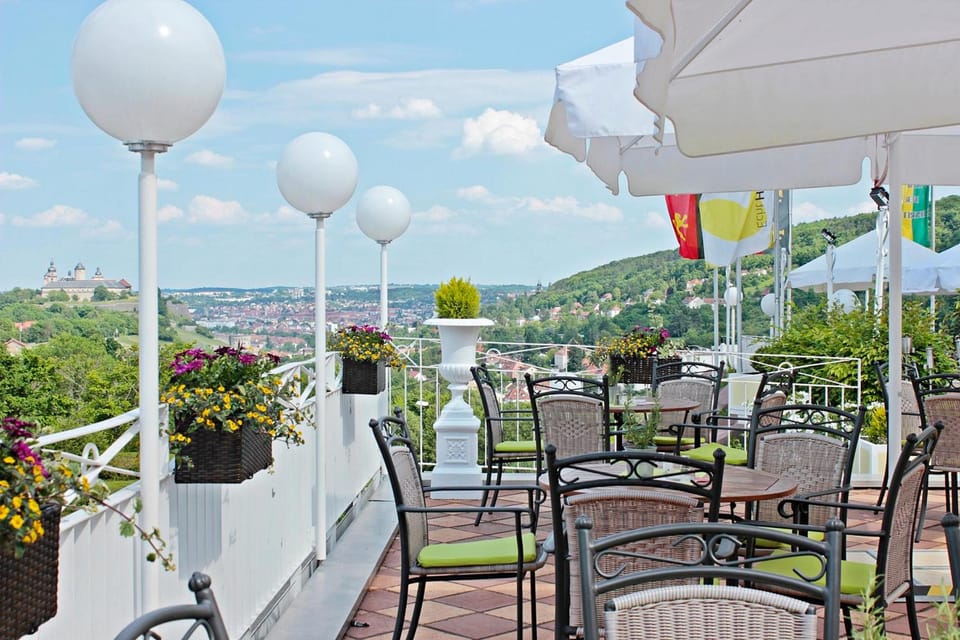Hotel Wittelsbacher Hoh Hotel in Wurzburg