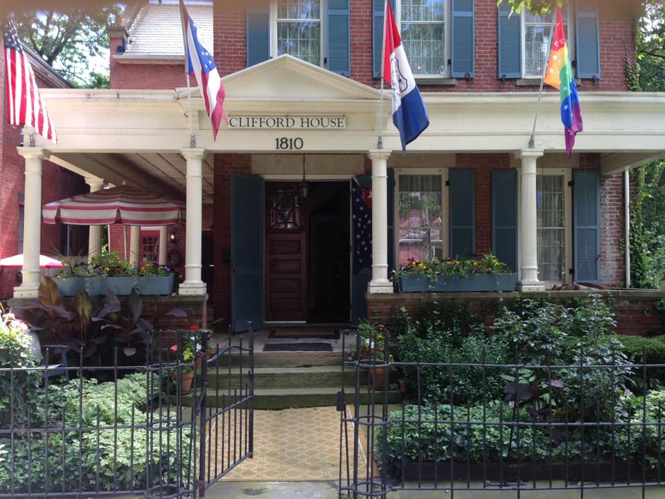 Clifford House Private Home B&B Hotel in Ohio City