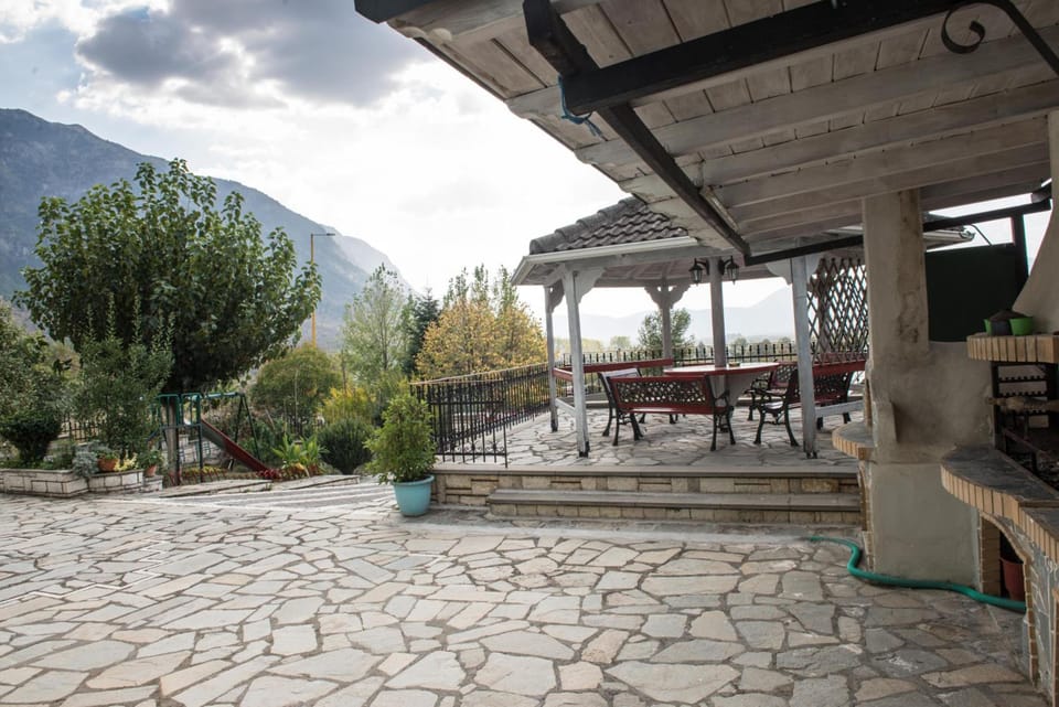 Guesthouse To Tzaki, Hotel in North Macedonia