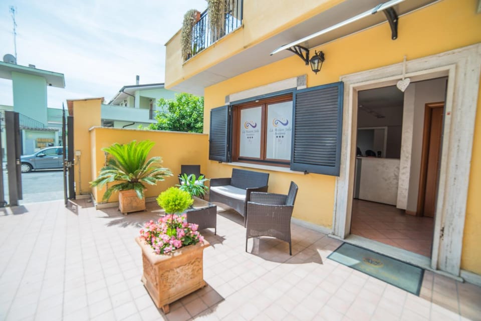 Residence La Maison Jolie Apartment hotel in Lazio
