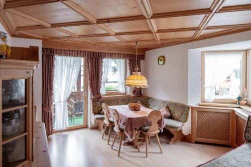 Gasthof Schwarzer Adler in Hagerau-Steeg Naturpark Lechtal Hotel in Tyrol
