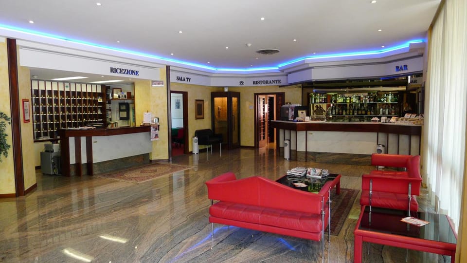 Bar/lounge