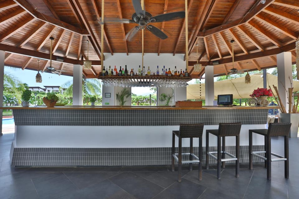 Bar/lounge