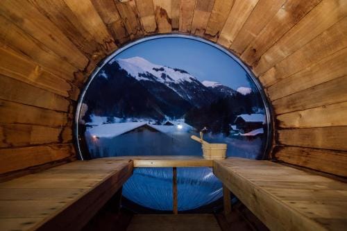 La Ferme du Lac Vert Hotel in Montriond