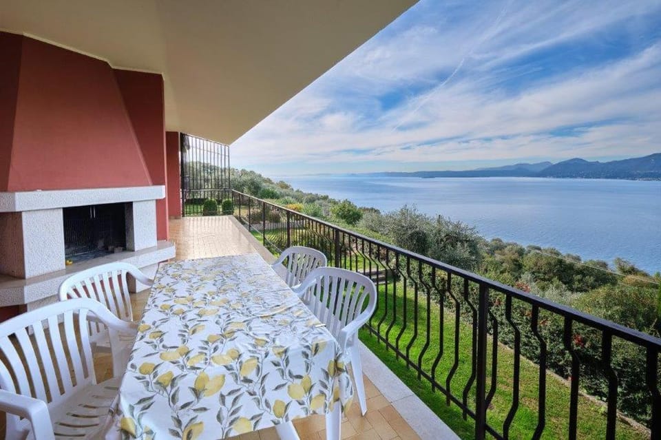 Appartamenti Gianni Hotel in Torri del Benaco