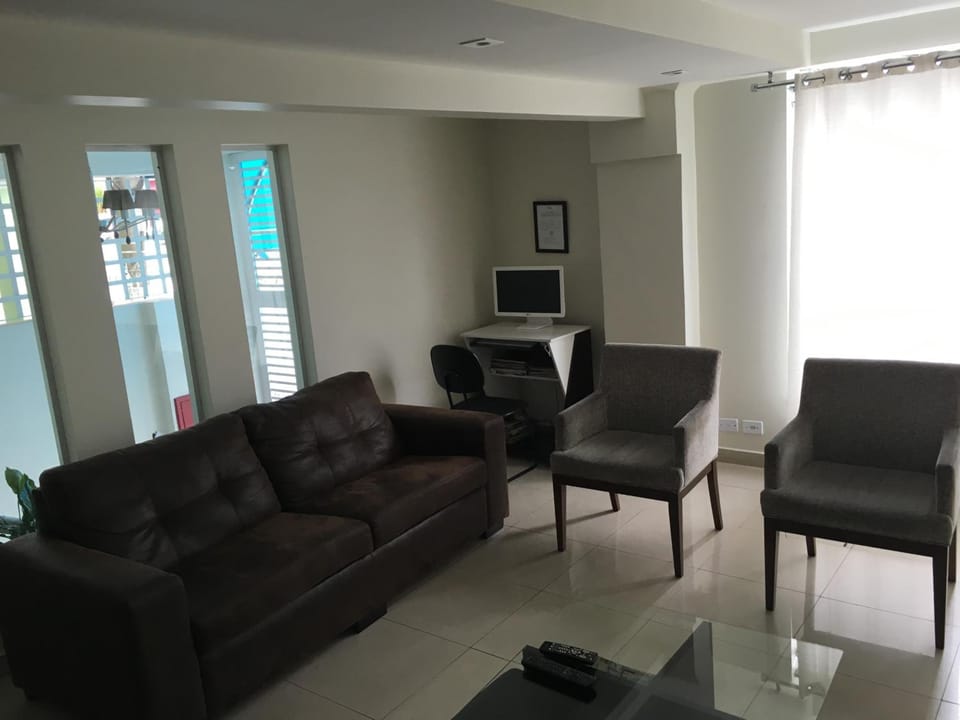 Shared lounge/TV area