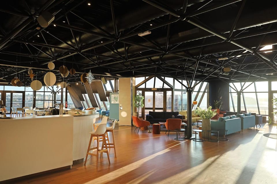 Bar/lounge