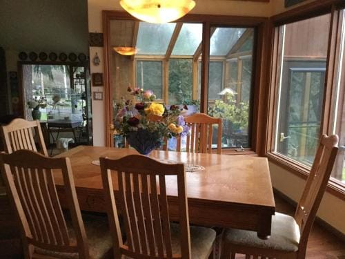 A Cascade View Bed And Breakfast Hotel in Redmond