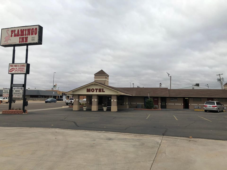 Flamingo Inn Motel in Elk City