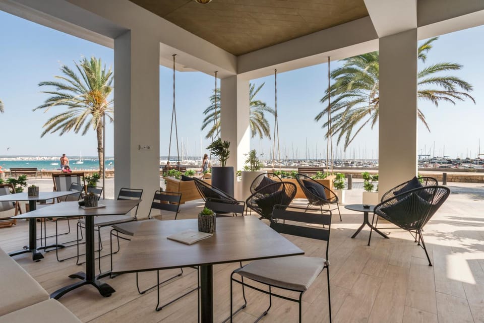 Hotel Las Arenas Hotel in Balearic Islands