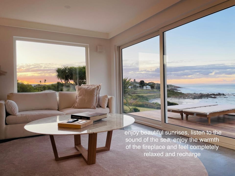 Saltwater - Absolute Oceanfront, Fire Pits, some Villas with Hot Tubs and Sauna Lodge in Tasmania