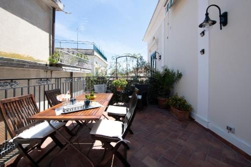 Amalfi Old Square room & apartments , 73 steps from the street Hotel in Amalfi