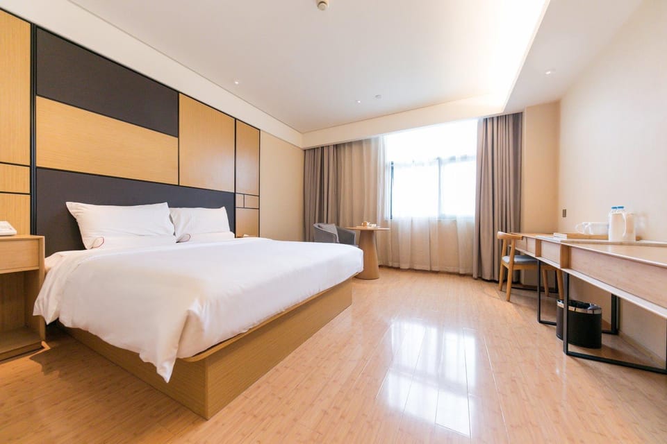 Ji Hotel Shanghai Zhangjiang Road Metro Station Hotel in Zhejiang