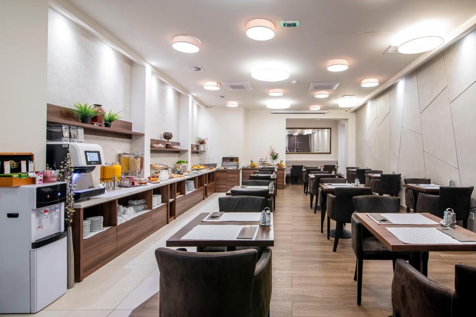 Hotel Opera Garni Hotel in Belgrade
