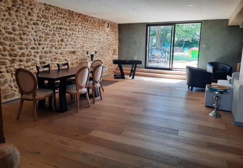 Maison d'hotes 1800 Hotel in Provence-Alpes-Côte d'Azur
