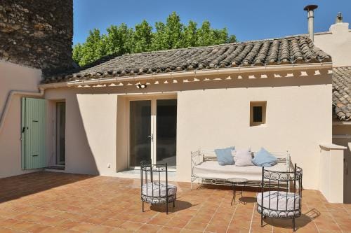 Maison d'hotes 1800 Hotel in Provence-Alpes-Côte d'Azur