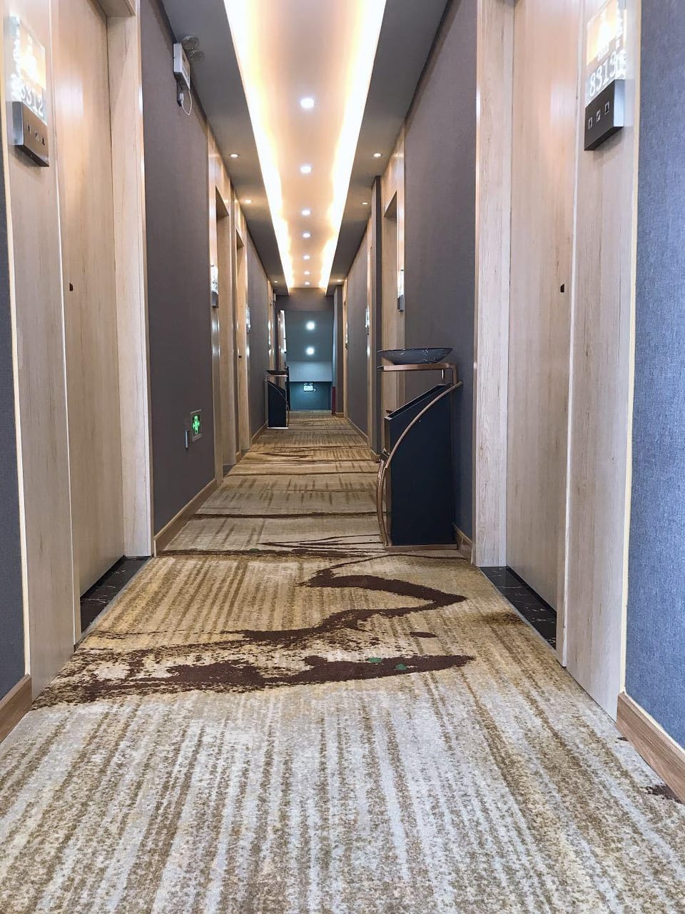 Yi Su Jiu Dian Wei Lai Ke Ji Cheng Dian Hotel in Hangzhou