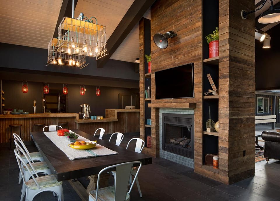 Basecamp Tahoe City Hotel in Tahoe City