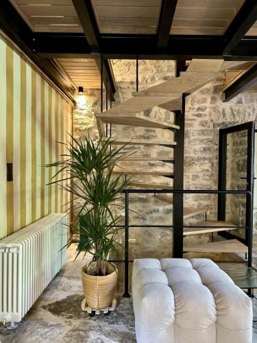 Le Sahuc Hotel in Auvergne-Rhône-Alpes