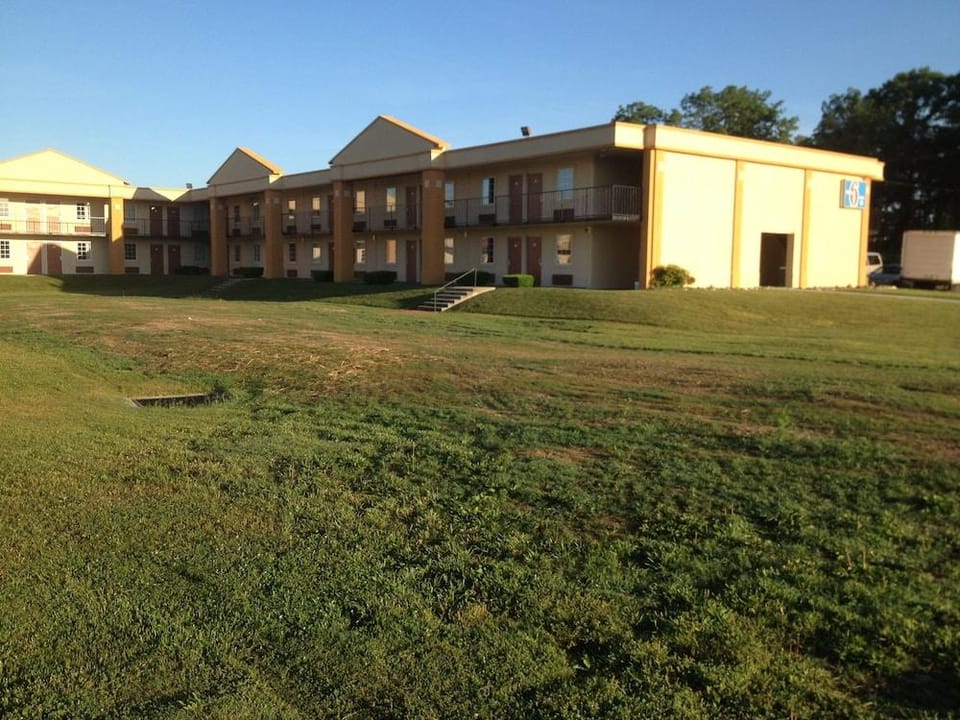 Executive Inn Hotel in Crossville