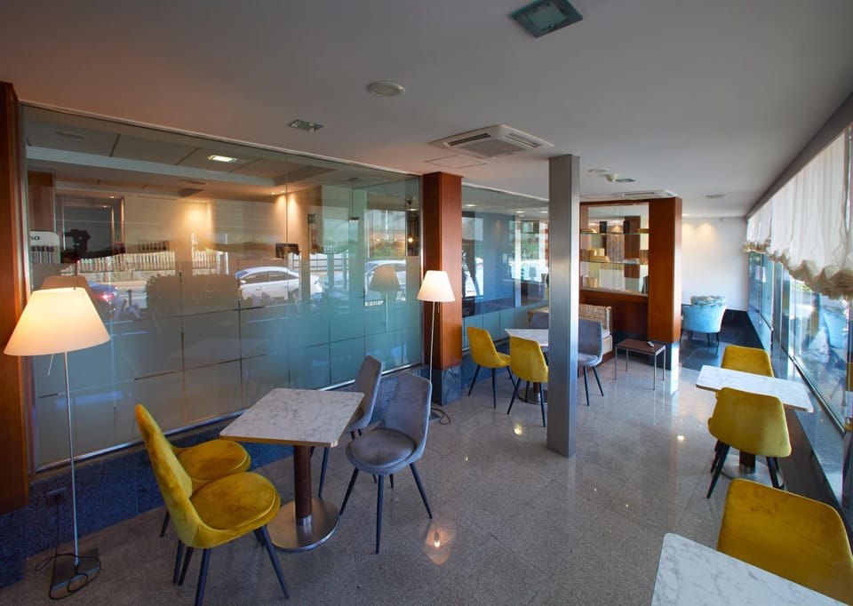Bar/lounge
