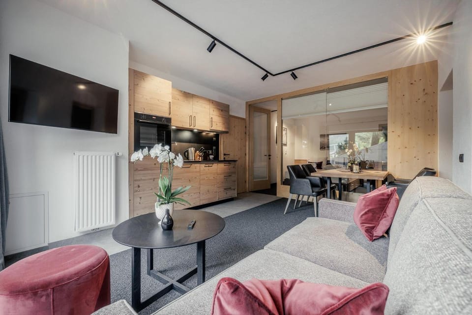 Leni Mountain Appartements Hotel in Soelden