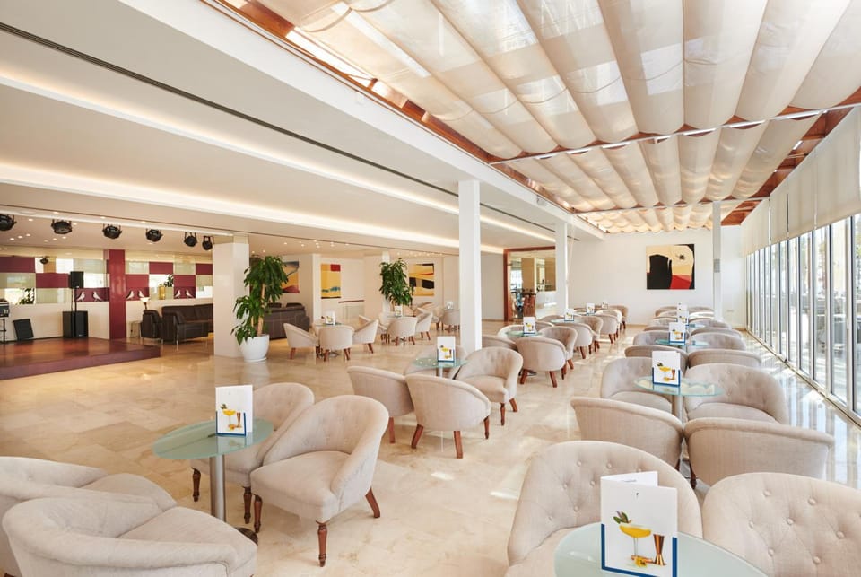 Bar/lounge