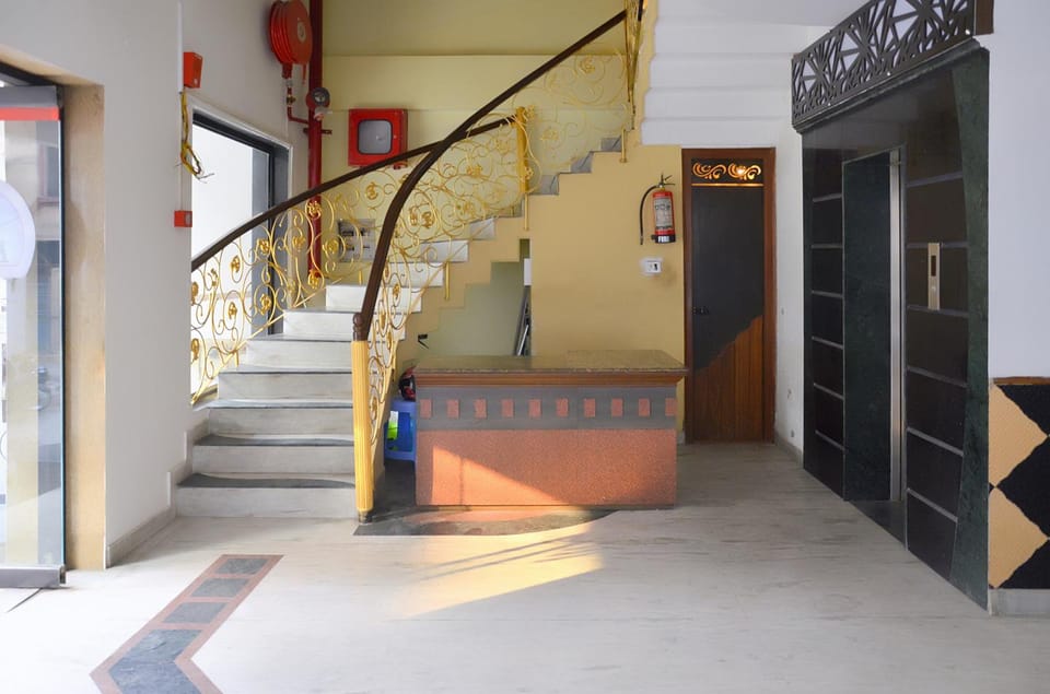 Hotel Europe Plaza Hotel in Lucknow