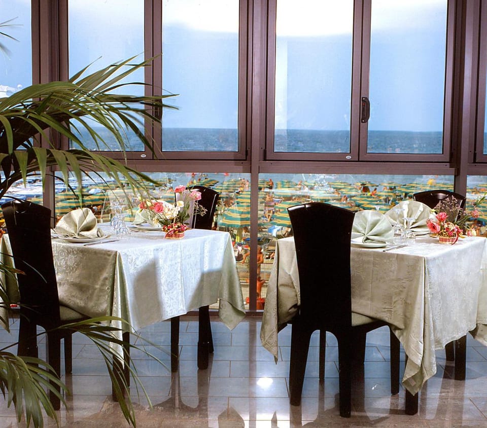 Hotel Foschi-Peninsula Hotel in Bellaria - Igea Marina