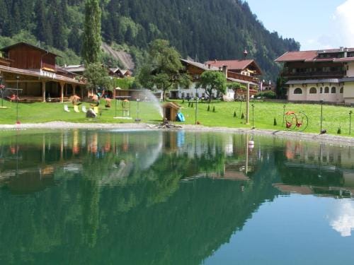 Pension Holzknechthof am See Hotel in Neustift im Stubaital