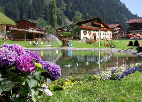 Pension Holzknechthof am See Hotel in Neustift im Stubaital