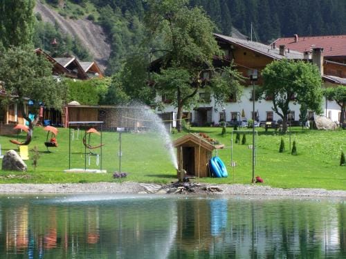 Pension Holzknechthof am See Hotel in Neustift im Stubaital