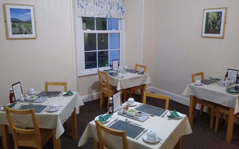 Hazeldene Guest House - with Free Offsite Health Club Hotel in Bowness-on-Windermere