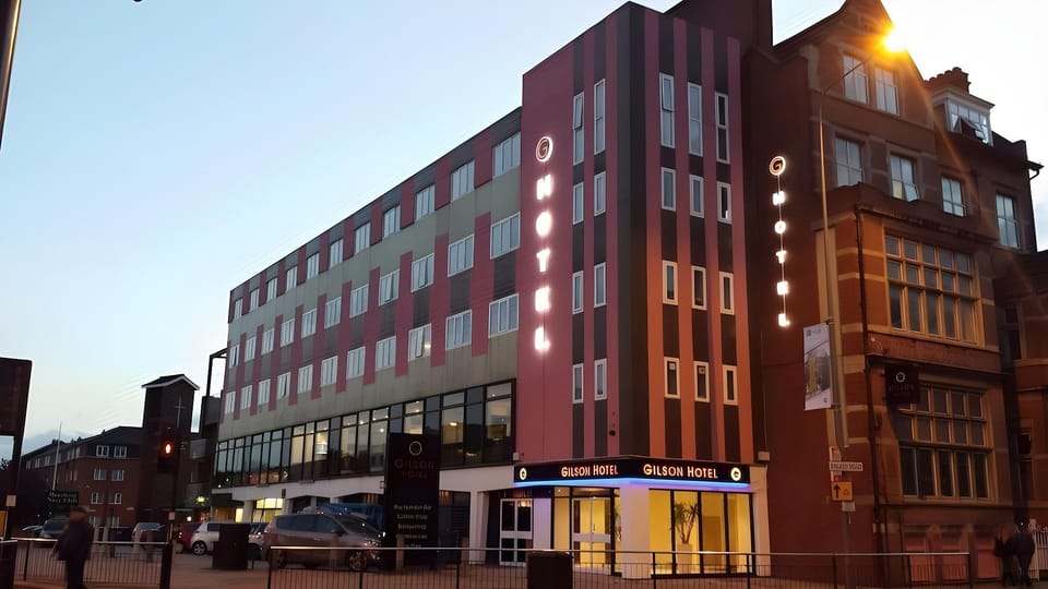 Gilson Hotel Hotel in Hull