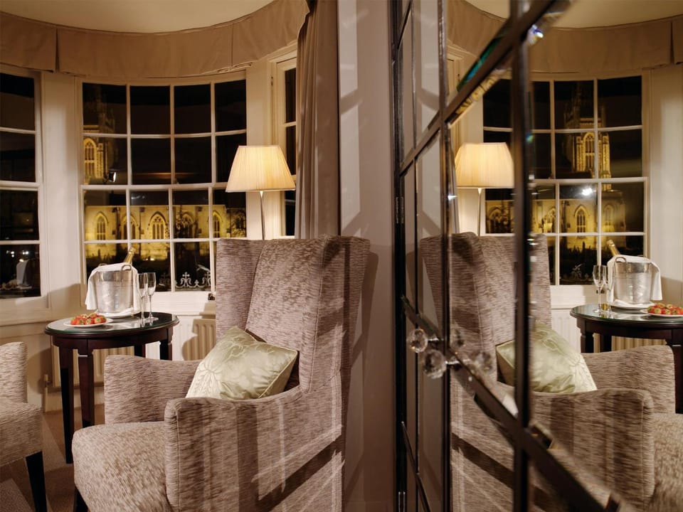 Macdonald Compleat Angler Hotel in Wycombe District
