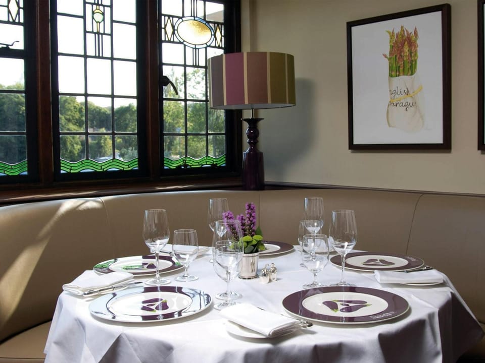 Macdonald Compleat Angler Hotel in Wycombe District