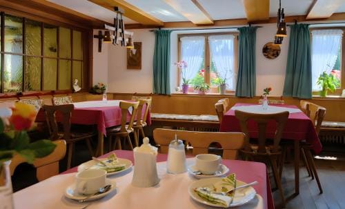 Gasthaus-pension zum Lowen Hotel in Schluchsee