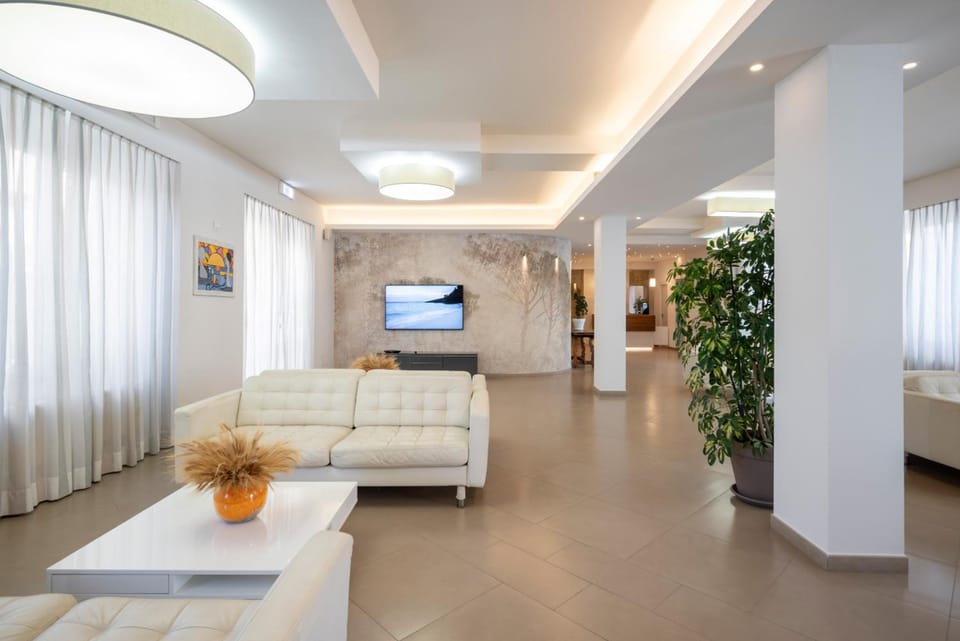 Hotel La Pineta Hotel in Follonica