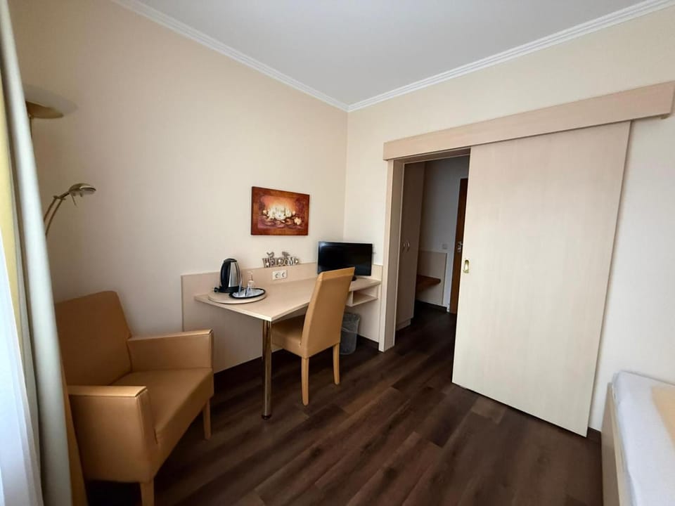 M&M Hotel - Seevetal Hotel in Lower Saxony, Germany