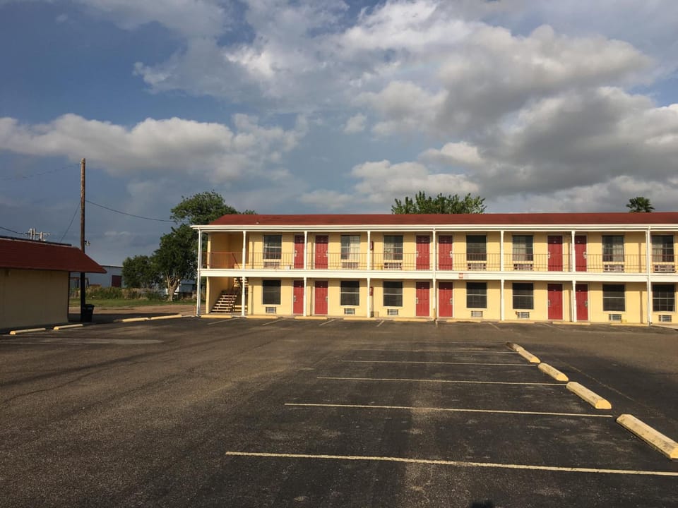Alice Motor Inn Motel in Rio Grande