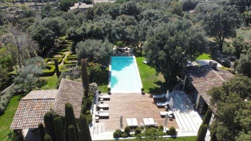 Villa Hautvallon - Peaceful Escape in Provence Hotel in Gordes