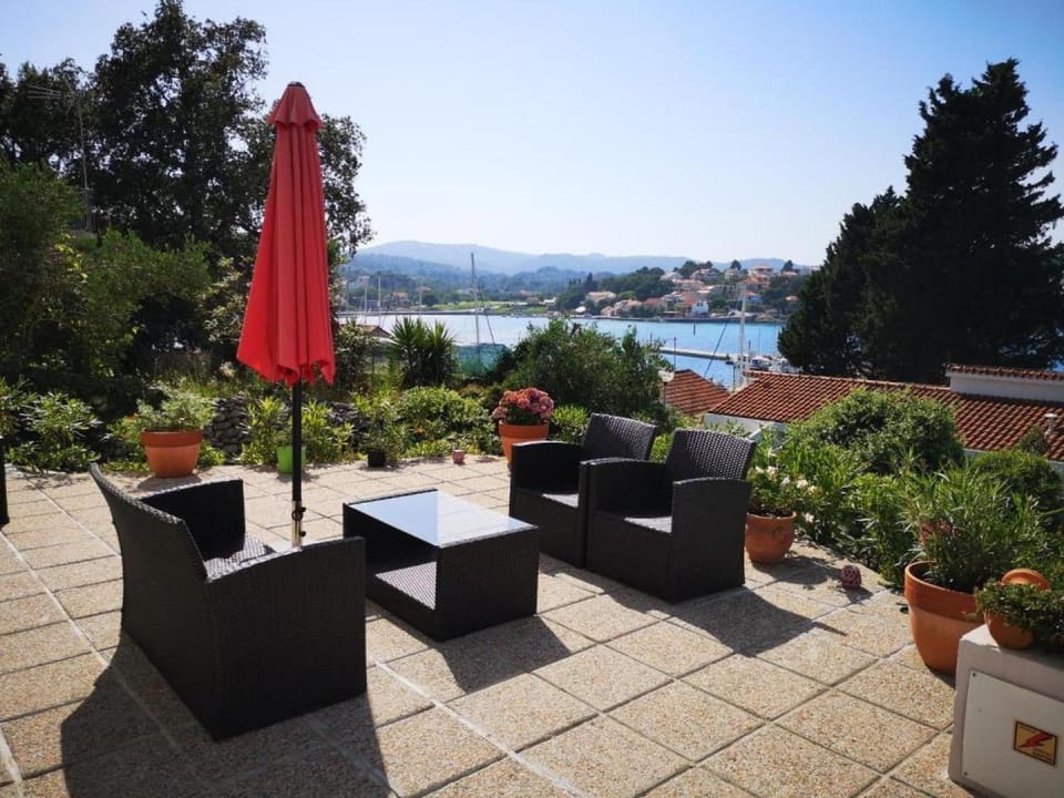 Lumbarda Resort Apartments Hotel in Dubrovnik-Neretva County