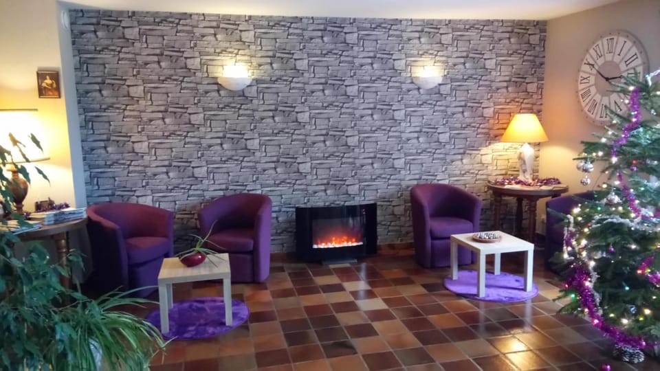 Hotel Montespan Hotel in Centre-Val de Loire